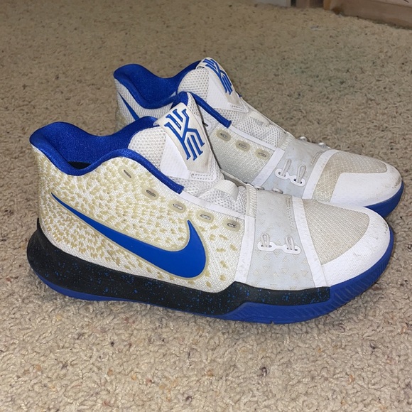 Nike Kyrie 3 Duke Basketball Shoes - w8.5 m7 - Picture 2 of 8